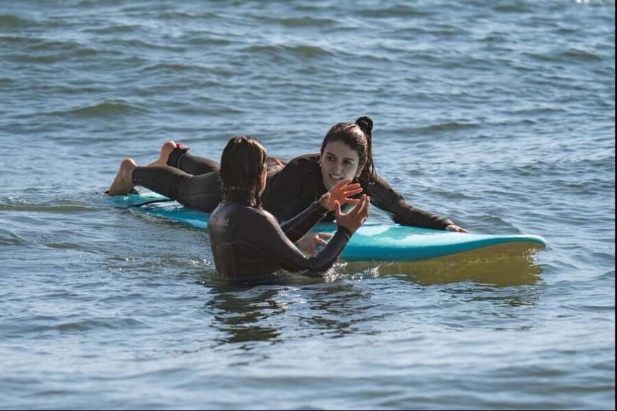 Lisbon Surf Guide - Surf class & Pick Up - From Titanic Sur Mer to the right beach