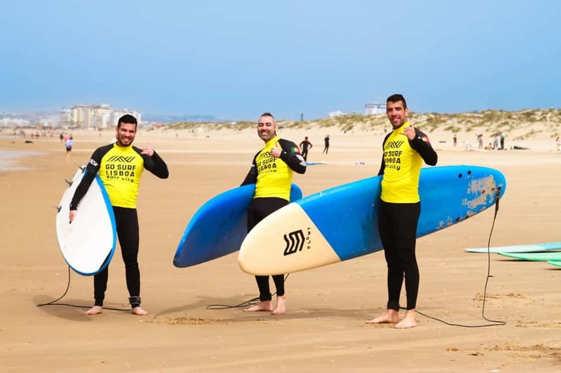 Lisbon: The Surf Instructor - surf lessons with transfer - Why Praia do Castelo works for a first lesson