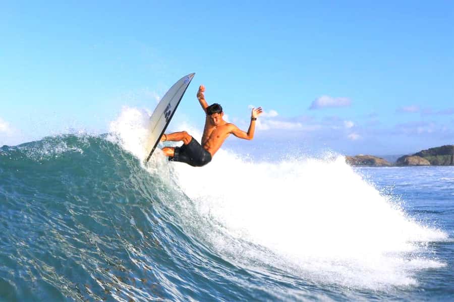 Lombok Epic: Exclusive Surfing, Beaches, and Sunset Hills - Key points at a glance