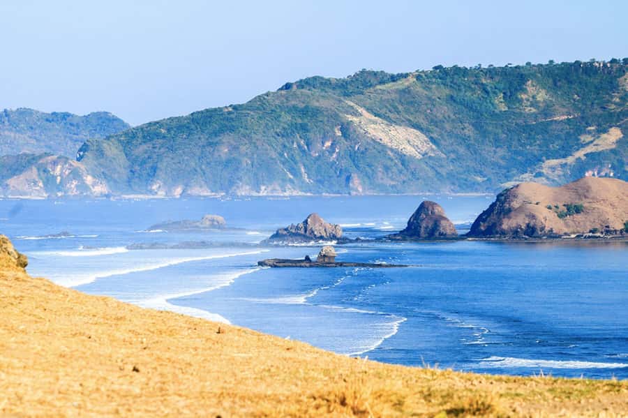 Lombok Epic: Exclusive Surfing, Beaches, and Sunset Hills - Merese Hill for the final light
