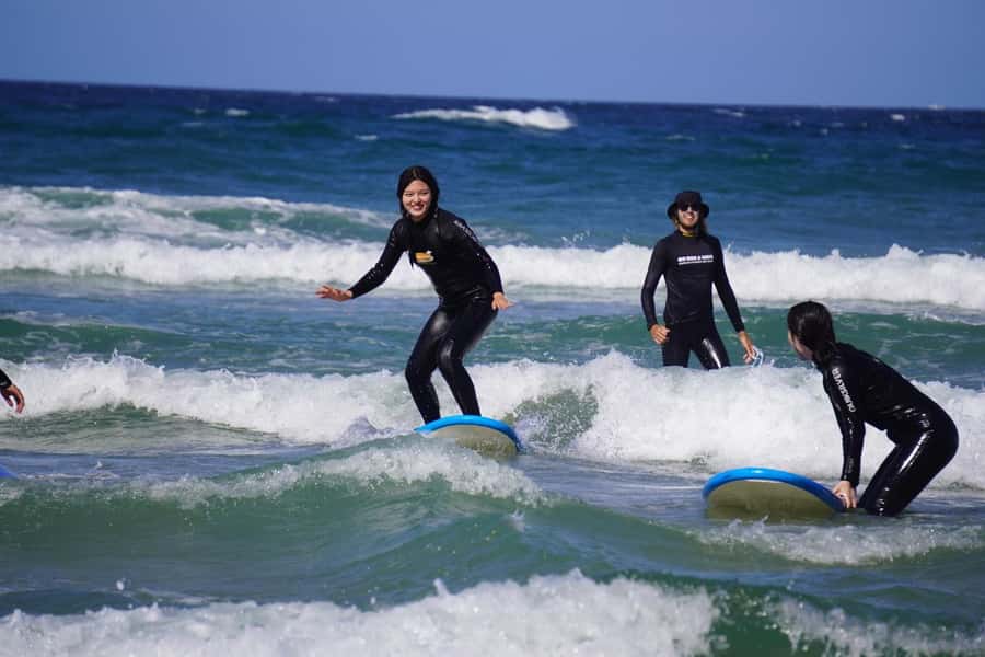 Lorne: 2 Hour Surf Experience on the Great Ocean Road - Arriving at the Go Ride A Wave Trailer
