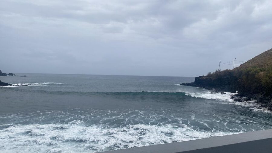 Madeira: surf lesson at Porto da Cruz - Patient coaching is the real strength