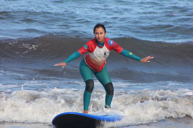 Madeira Surfing Lessons - Aroundfreedom Surf School - Meeting the instructors and learning the basics