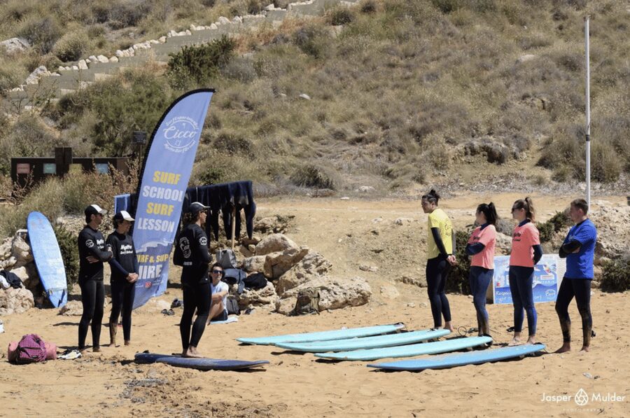 Malta Surf School, Beginner Surf Lessons - Meeting at the beach near Singita kiosk