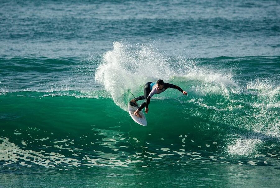 Matosinhos: Best surf Lesson with all equipment - Arriving at Surfitbox in Matosinhos