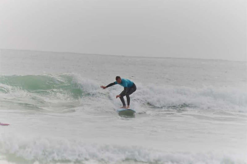 Matosinhos: Surfing Lesson with Equipment - Key points before you book