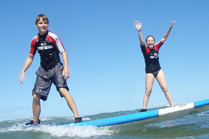 Maui: Two Hour Beginner Group Surf Lesson in Kihei - Walking Out for the First Waves