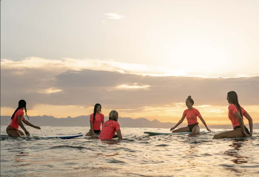 Muizenberg Cape Town: Private Surf Lesson - How private-group teaching affects the session