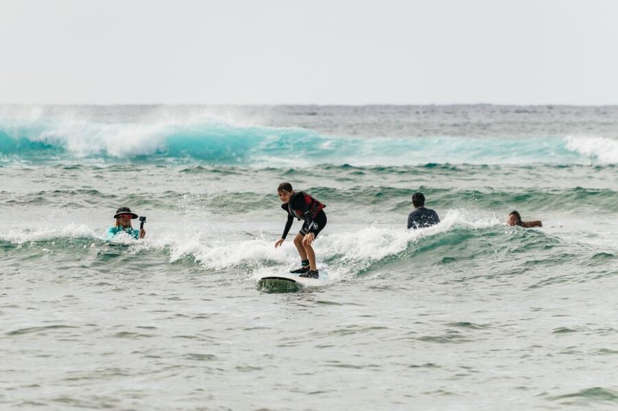 Oahu: Beginner-Friendly Waikiki Beach Surfing Lesson - What the $125 Waikiki surf lesson actually includes