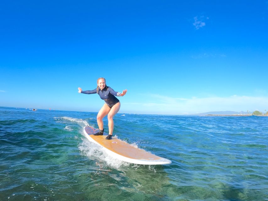 Oahu: Surfing Lessons for 2 People - More than 70 minutes riding waves