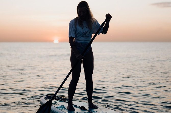 Paddle surf guided session - A calm briefing before the board gets wet