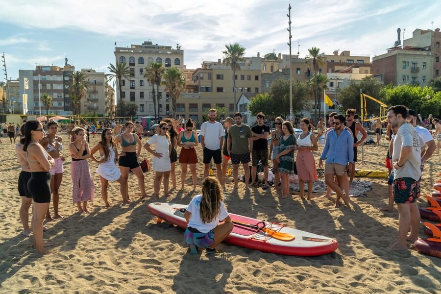 Paddlesurf Lesson in Barcelona - Starting at the school near Barceloneta beach