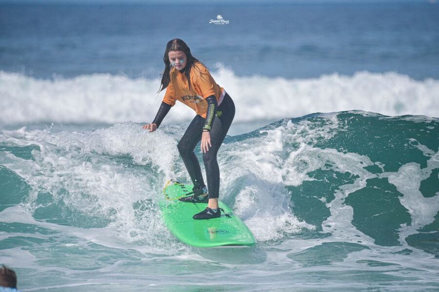 Playa de las Américas: Private or Small-Group Surf Lesson - Arriving at Kontraola Surf School