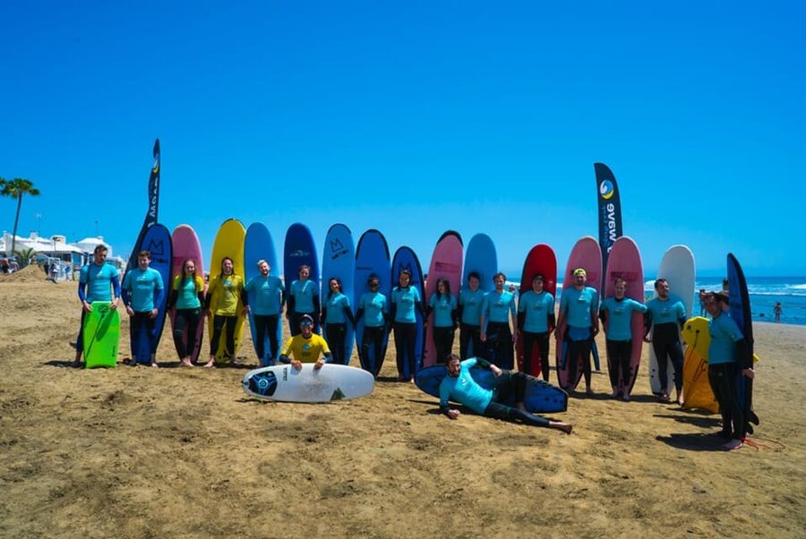 Playa del Inglés surf lessons - Three hours, with preparation included