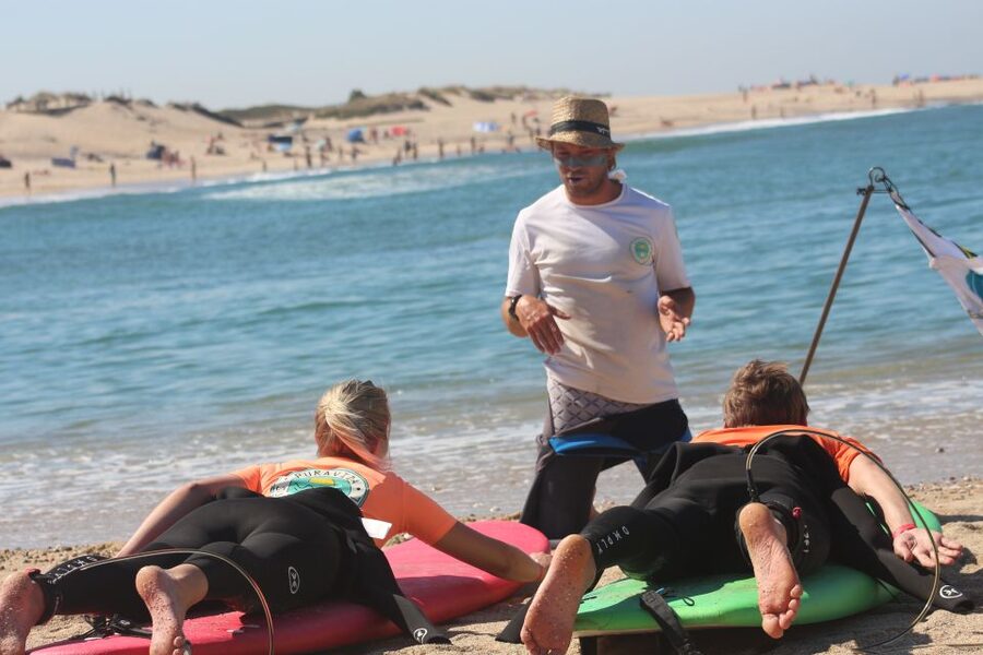 Porto: Small Group Surf Lesson with Transportation - Who will enjoy this most
