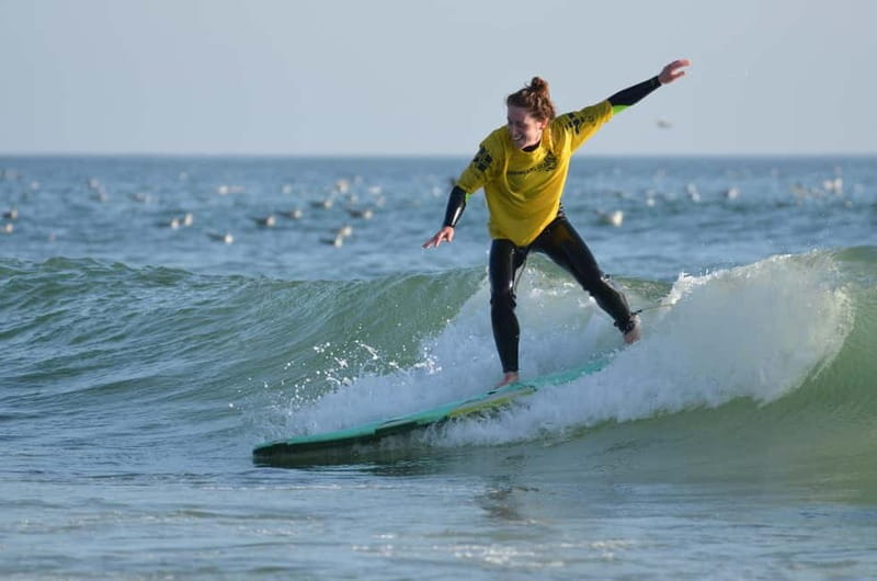 Porto: Surf Lesson with the First Surf School in Porto! - The equipment you receive for the 90-minute lesson