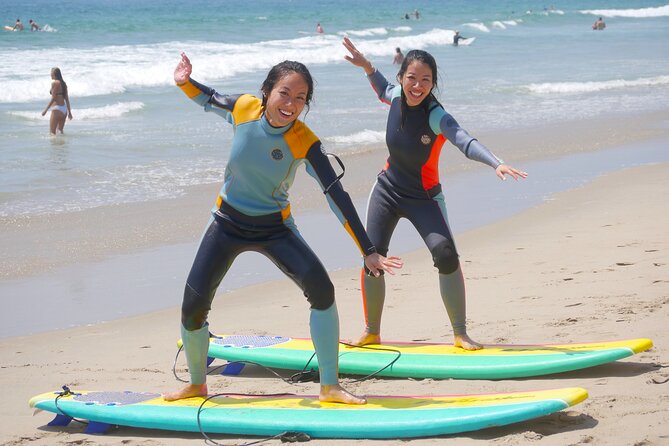 Private Surf Lesson in Venice Beach - Getting into the water with an instructor