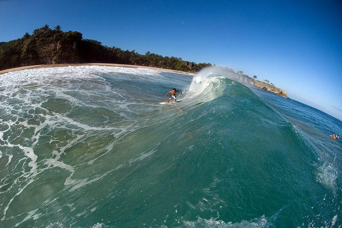 Professional surf lessons Dominican Republic, Cabarete, Encuentro - The beach briefing: safety before style