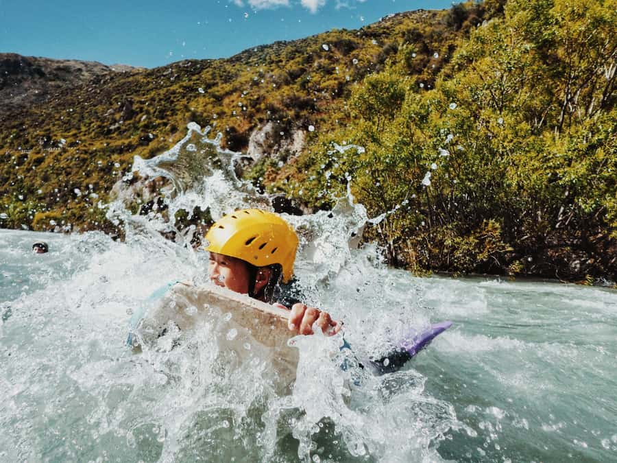 Queenstown: White Water Surfing Along the Kawarau River - What this Kawarau River trip is really like