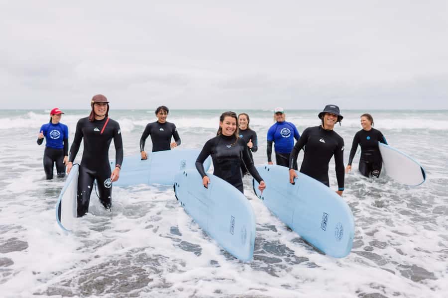Raglan: 2 Day Surf Lesson & Rental Package - Day two: independent practice with rented equipment