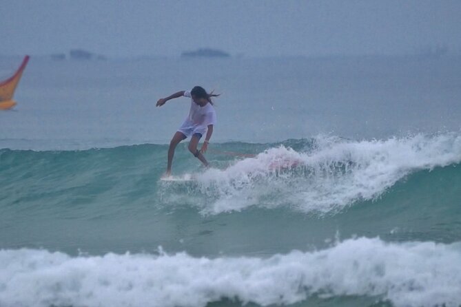 Ride a Wave Surf School Weligama Sri Lanka - Renting a board: the important caution