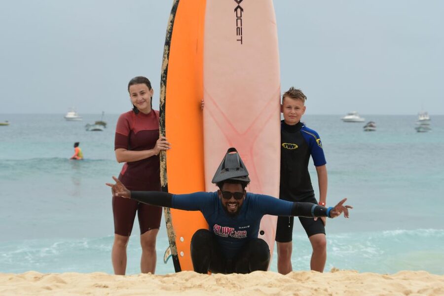 Sal: Surf Lesson - Meeting the surf school in Santa Maria
