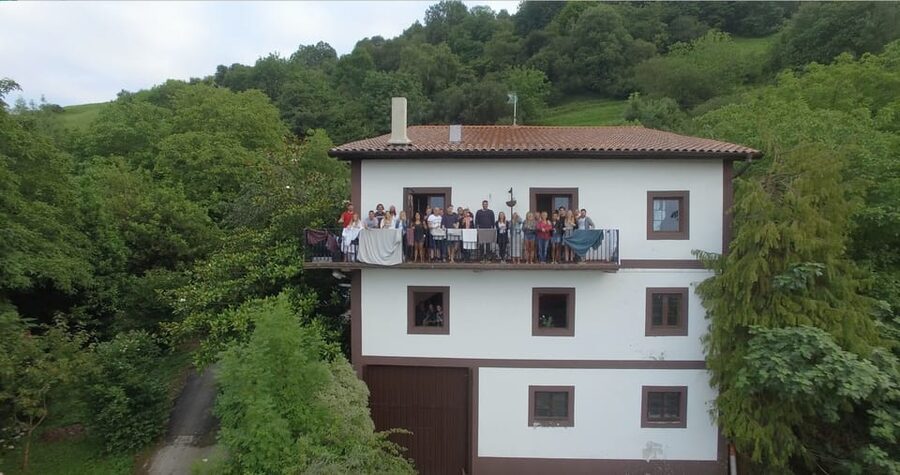 San Sebastian: Surf & Party Hostel - Food, energy, and small practical improvements