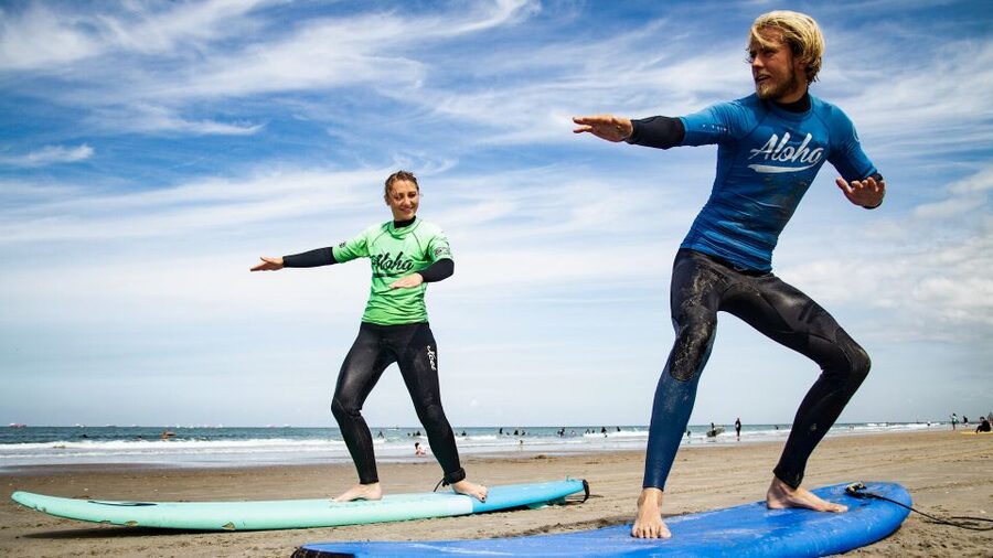 Scheveningen Beach: 1,5-Hour Surf Experience for Adults - Key points to know before you book
