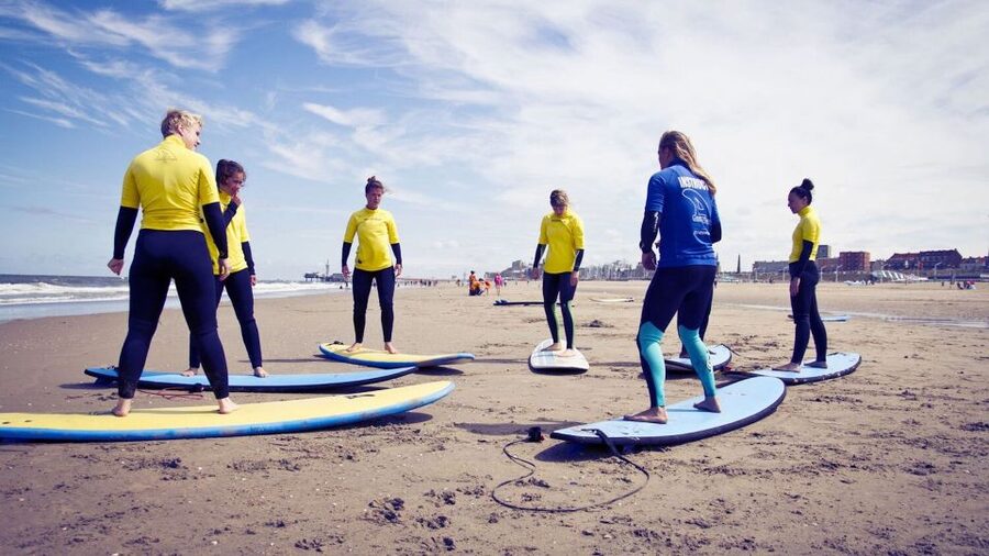 Scheveningen Full-day Surfing lessons with Lunch - What the Scheveningen surf day is really like