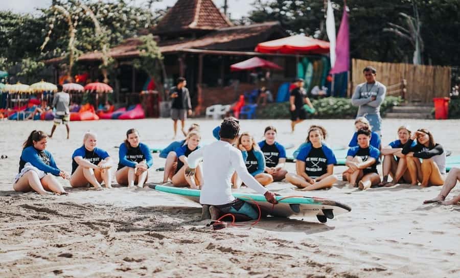 Seminyak: Surf Lesson for all Levels (Small Groups/Private) - Two hours at Double Six Beach