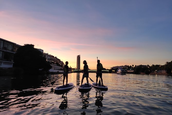 Seville: Sunset in Paddle Surf - Getting ready at C. Betis, 19