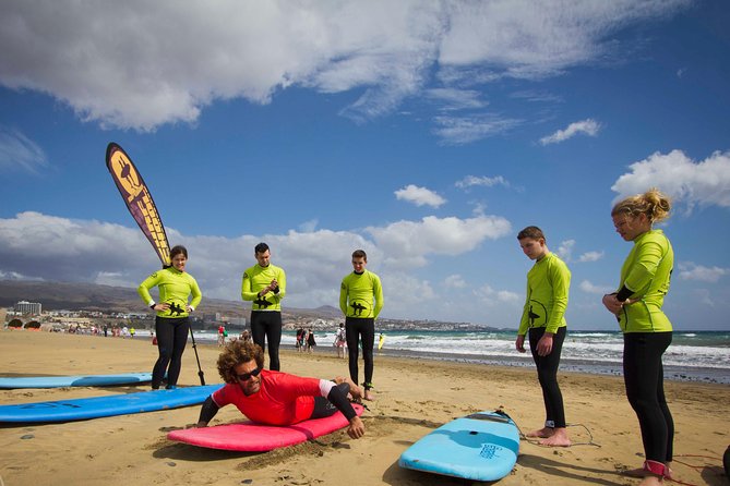 Small-Group Surf Lessons in Gran Canaria - The beach simulation makes the first attempt easier