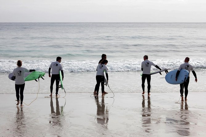 Surf Beginner Course - Equipment and transport are included