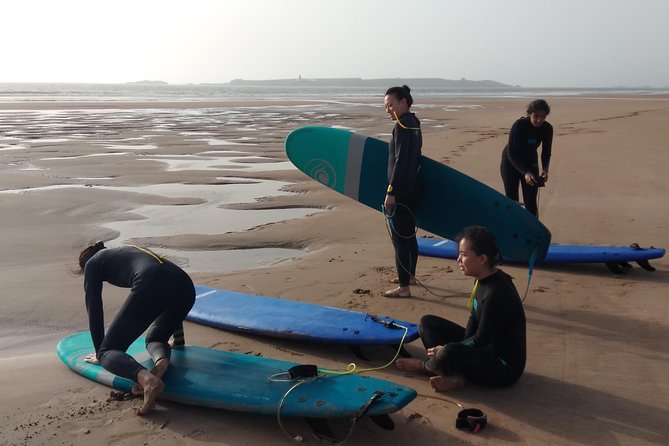 Surf day trip in uncrowded spots - An Afternoon to Practice What You Learned