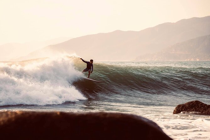 Surf in Vietnam with a local! - Who should book this experience?