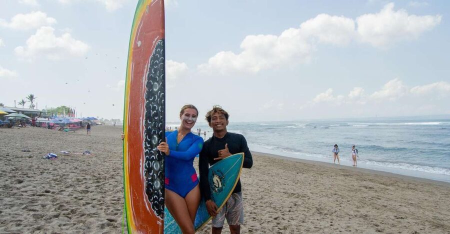 Surf lesson in Batu Bolong Canggu with certified instructor - When two hours works best
