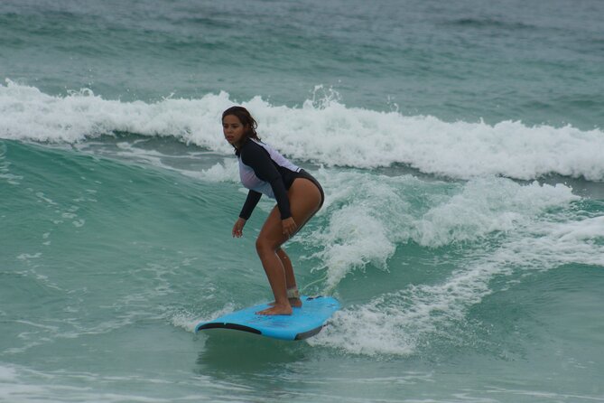 Surf Lesson in Cozumel - The 10-minute lesson on land
