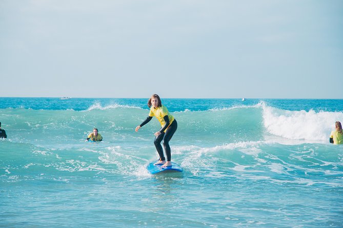 Surf Lesson with transfer - What to bring and how to plan the day