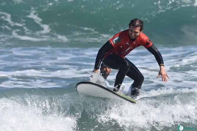 Surf lessons in Famara 9:15-14:30h (4 hours of class) - The midday break and the second session