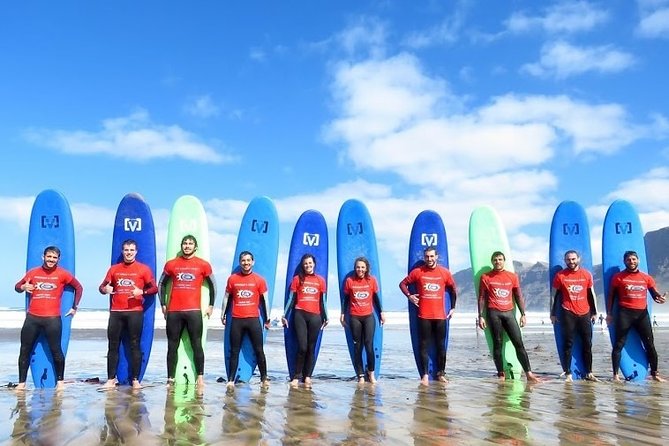 Surf lessons in Famara 9:15-14:30h (4 hours of class) - Who should book this experience?