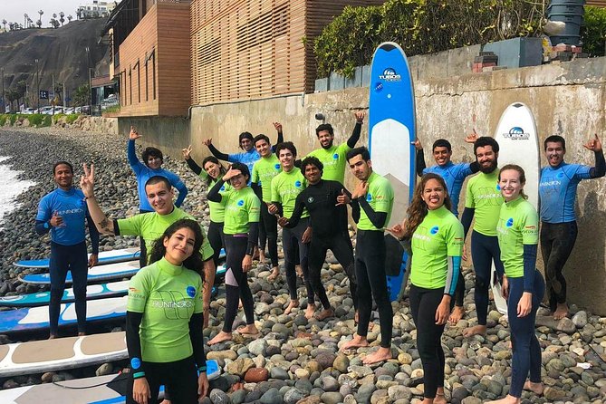 Surf lessons in Lima, Peru surf lessons best experience - What the private format means for families