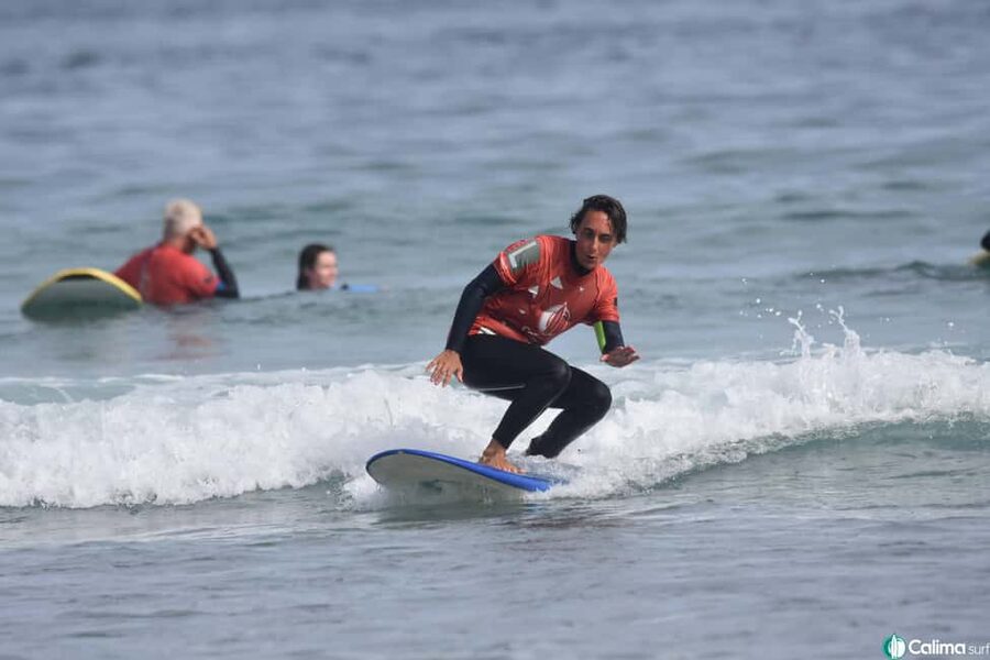 Surfing in Famara: 2 hours of pure excitement and nature - What makes the included equipment useful