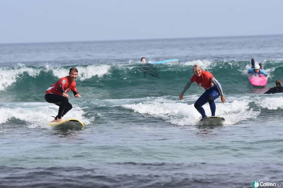 Surfing in Famara: 2 hours of pure excitement and nature - Who will get the most from this experience