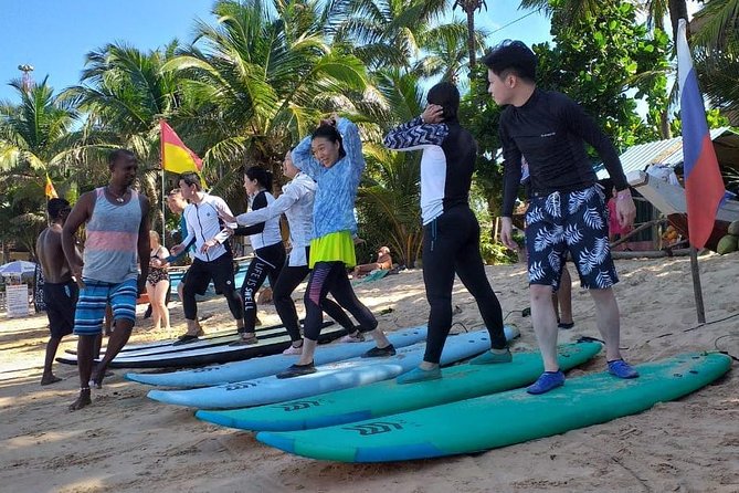 Surfing lessons - The group size and why it matters