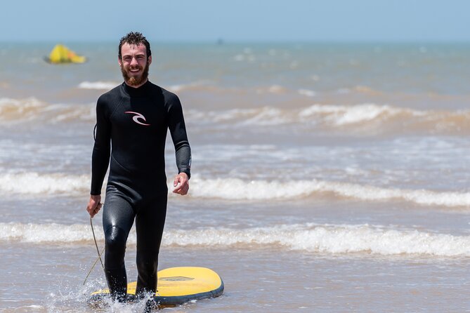 Surfing lessons in Essaouira - The wetsuit and facilities add real value
