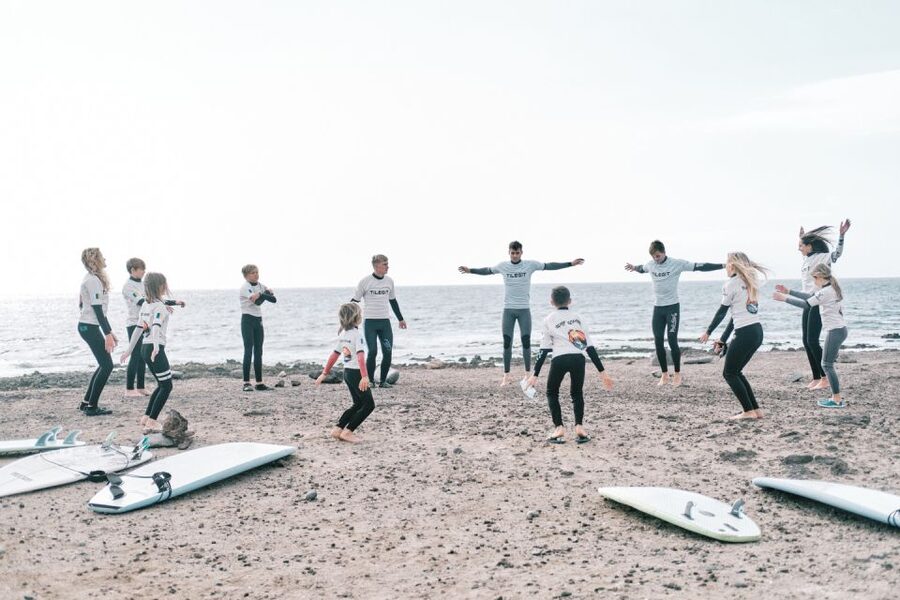 Tenerife: Group Surf Lesson catch your wave - What happens during the 20-minute theory session