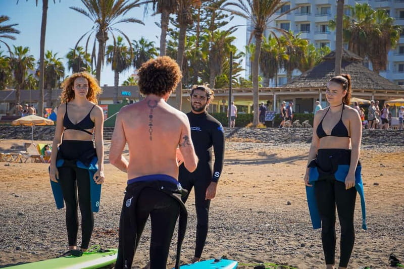 Tenerife / Playa de las Americas Surf lessons All levels - Equipment that keeps the first lesson simple