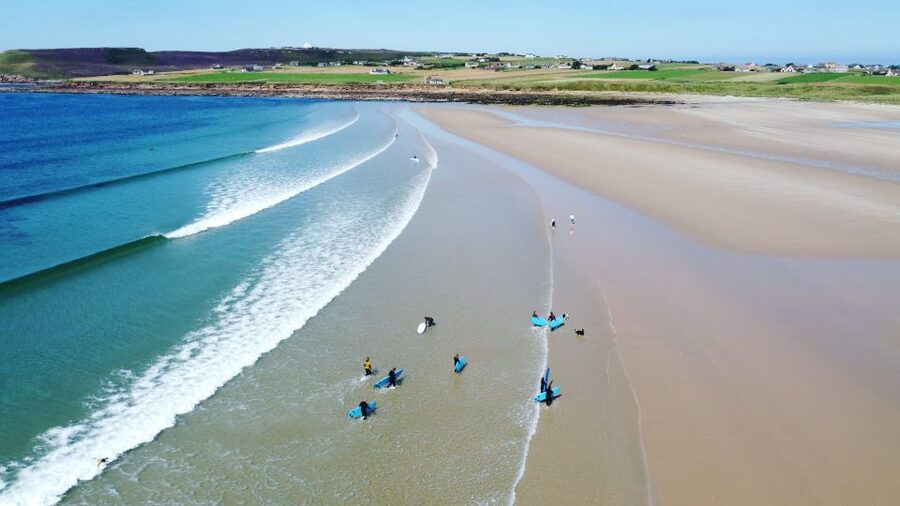 Thurso: Dunnet Beach Beginner Surf Lesson - Getting Fitted for Scotlands Cold Sea
