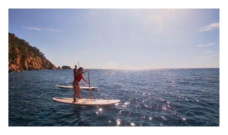 Tossa de Mar: Guided Route in Paddle Surfing&Coves and Caves - Entering coves, narrow passages, and caves