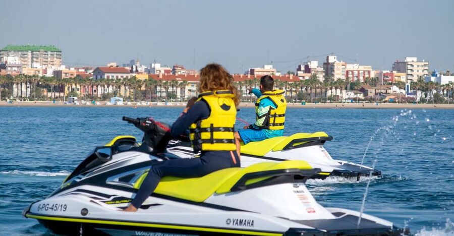 Valencia: Jet Ski Tour + Paddle Surf + Photos + Free drink - The Safety Briefing Comes First